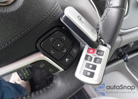 2020 Toyota Sienna Xle from USA, damaged, VIN 5TDYZ3DC6LS084499